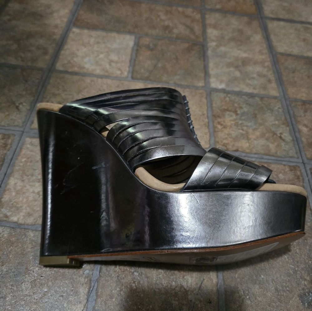 NEW Coach Wedges Bristol Platform Size US 10 Metallic Silver - Picture 4 of 14